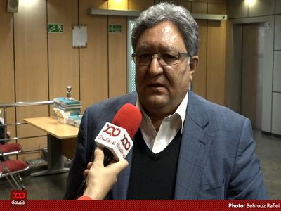 رانت‌خواران مخالف حذف ارز ۴۲۰۰ تومانی بودند