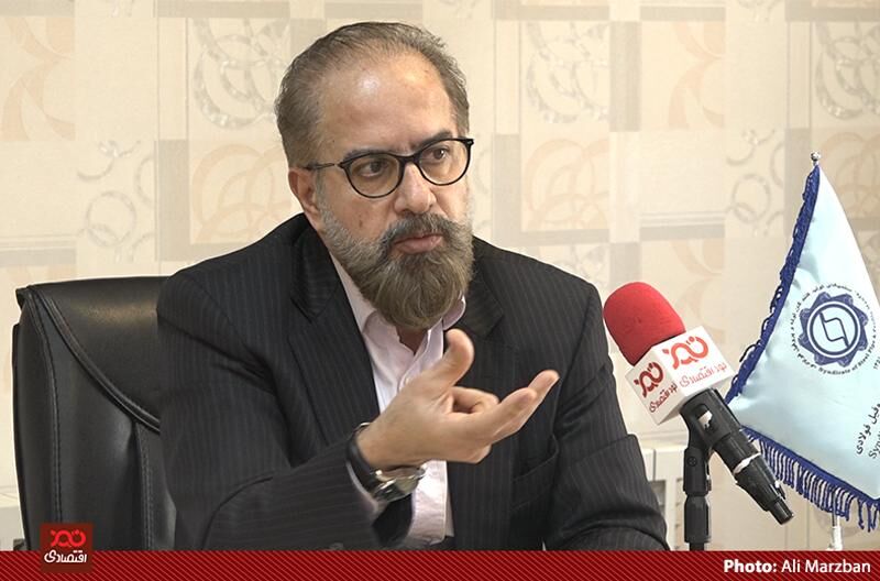 اتاق بازرگانی را از رانت و فساد پاک کنید تا مشکلات تجارت کشور حل شود