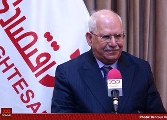سران قوا به جای مصوبه اجاره‌بها، به دولت تکلیف می‌کردند که نحوه قیمت‌گذاری واحدهای مسکونی و رابطه منطقی بین دستمزد و اجاره‌بها را معلوم کند