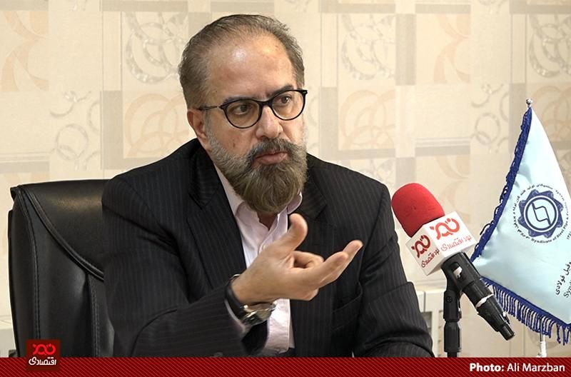چرا با ادغام و تفکیک مدام وزارتخانهها وقت و هزینههای کشور را هدر می دهید؟/ مگر وزارت صمت تازه اصلاح ساختار نشده بود؟