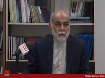 دست مردم برای خرید کالاهای اساسی کوتاه شده، راهی بجز کوپن دادن در این شرایط نداریم