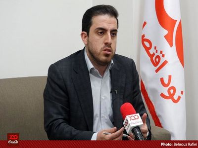 ارتباط با کشورهای همسایه ما را تحریم ناپذیر می‌کند