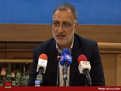 اگر می‌خواستیم به منوال شهرداری‌ ۴ سال پیش عمل کنیم، افتتاح پایانه‌ی متروی اکباتان ۴۰ سال طول می‌کشید!