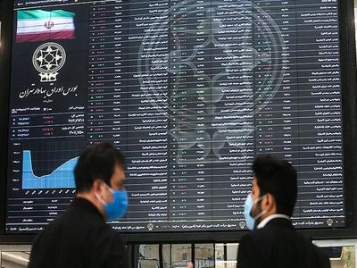 طبق آمار در ماه‌های گذشته سهامداران کم اطلاع از بازار سرمایه خارج شدند