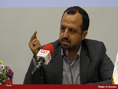 نگاه دولت قبل به بورس کاملا موقت، کوتاه مدت و گذرا بود/ در دوره قبل هزینه‌های زیادی به بازار سرمایه و مردم وارد شد