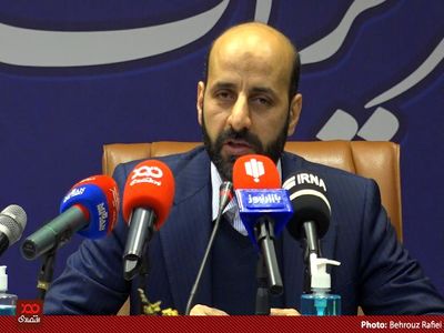 روی شرکت‌های وارد کننده‌ای که ارز ۲۸۵۰۰ تومانی گرفته‌اند نظارت ویژه‌ای می‌کنیم