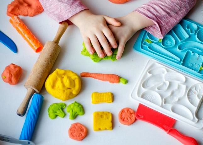 واردات ۴۳۱ تُن خمیر بازی کودک