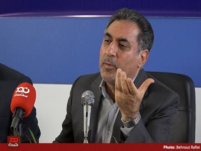 آقای بذرپاش! معاونتان هم منصوب آخوندی است و هم شما را سرکار گذاشته! 