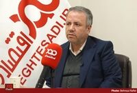 فروش نفت و صادرات غیرنفتی بشدت افزایش یافته، اما دلار در بازار غیررسمی روند افزایش دارد! چرا؟