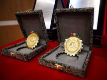 ضرورت ایجاد بازار کار برای شرکت های دانش بنیان/خبرگان و مدیران موفق به مردم معرفی می شوند 