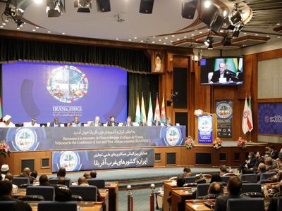 گسترش همکاری های صندوق ضمانت صادرات ایران با کشورهای غرب آفریقا