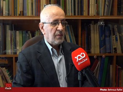 سیاست ارزی مناسب برای جمهوری اسلامی، سیاست تثبیت نرخ ارز است