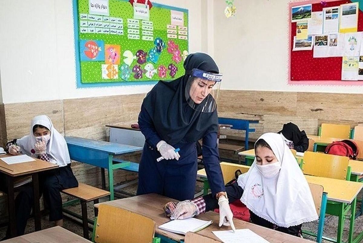 حقوق یک معلم با ۲۶ سابقه بعد از رتبهبندی به ۱۲ میلیون تومان رسید! + سند