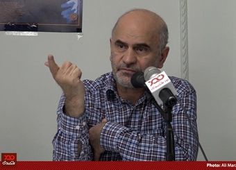 آن‌هایی که می‌گویند قانون اساسی تحت تاثیر افکار توده‌‎ای تدوین شده، یک جنایت بزرگ در حق واقعیت می‌کنند (۴)