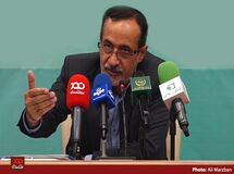 وزارت نیرو و وزارت نفت باید چاه‌های کشاورزی را برقی می‌کردند ولی بسیار کند عمل می‌کنند