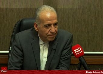 یادم نمی‌آید در ۴۰ سال اخیر کسی مثل سلاح ورزی، اینطوری برای نظام گردن کشی کند!