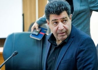 حق دخل و تصرف در اموال اتاق بازرگانی را ندارید