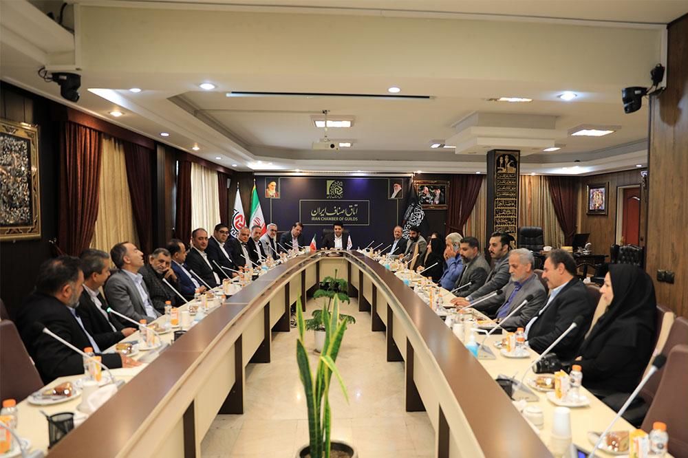 استقبال رئیس اتاق اصناف ایران از طرحهای اشتغالآفرین تشکلهای صنفی