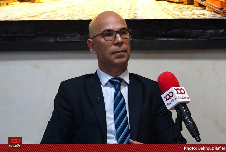 کاهش بیشتر قیمت دلار در راه است
