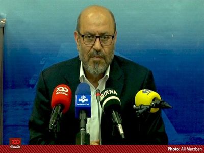 با سرمایه گذاری در سواحل مکران به راحتی می‌توان از واردات موز بی‌نیاز شد
