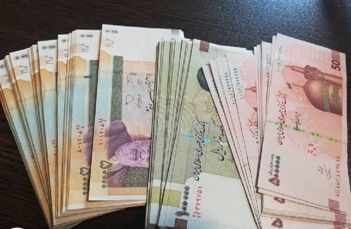 کاهش شدید اسکناس و مسکوک در دست اشخاص