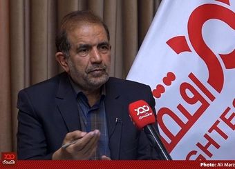 وزیر نفت دائم مردم را به مصرف بالای بنزین تشویق می کند!