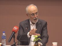شاه سعودی گفت چرا این قدر در تلویزیون و رسانه هایتان به من فحش می دهید؟