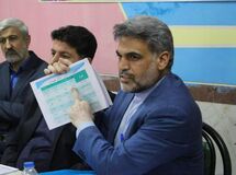 به علی آبادی گفتم حق نداری مرکز ملی فرش را از هم بپاشی/ ۶۵ روستا در شهرستان ما روزی نیم ساعت هم آب ندارند