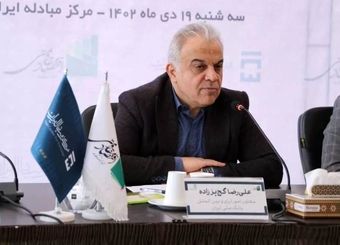 اقدامات غیر اصولی دوره‌های قبل بازارهای غیر رسمی ارز را تقویت کرد