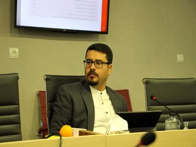 وزیر صمت دو روز است که درباره کاهش صادرات فولاد از مدیران فولادی سوال می کند