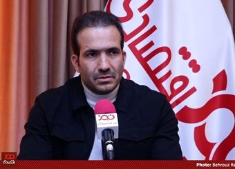 قیمت دلار به کمتر از ۵۵ هزار تومان برمی‌گردد/ پیش‌بینی تداوم ثبات ارزی در سال آتی