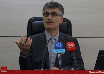 اگر بانک مرکزی امسال جلوی رشد نقدینگی را نمی‌گرفت، مطمئن باشید آخر امسال تورم از کنترل خارج میشد