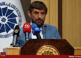 حداقل دستمرد در ایران ثانیه‌ای ۱۰ تومان است، رونالدو ثانیه‌ای ۲۷۵ هزار تومان در می‌آورد