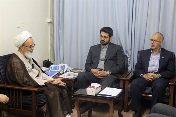 تأمین بخش قابل ملاحظه‌ای از هزینه های جاری کشور از محل مالیات/ پرداخت مالیات یک وظیفه شرعی است و به عنوان یک واجب شرعی به آن عمل شود