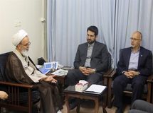 تأمین بخش قابل ملاحظهای از هزینه های جاری کشور از محل مالیات/ پرداخت مالیات یک وظیفه شرعی است و به عنوان یک واجب شرعی به آن عمل شود