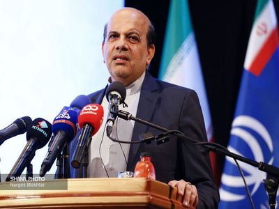 فقط در ۲.۵ سال دولت رئیسی ۱۵ میلیارد دلار قرارداد سرمایه گذاری منعقد کردیم/ در ۸ سال دولت روحانی ۱۱ میلیارد دلار سرمایه گذاری انجام شده بود