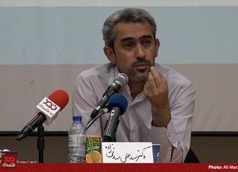 بانک‌ها به شرکت‌های زیر مجموعه خودشان وام می‌دهند و آن‌ها هم تعمدا این تسهیلات را بازپرداخت نمی‌کنند