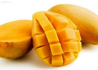 وفور انبه در بازار، قاچاق یا تولید! / چرا خودکفایی در تولید انبه محقق نشد؟