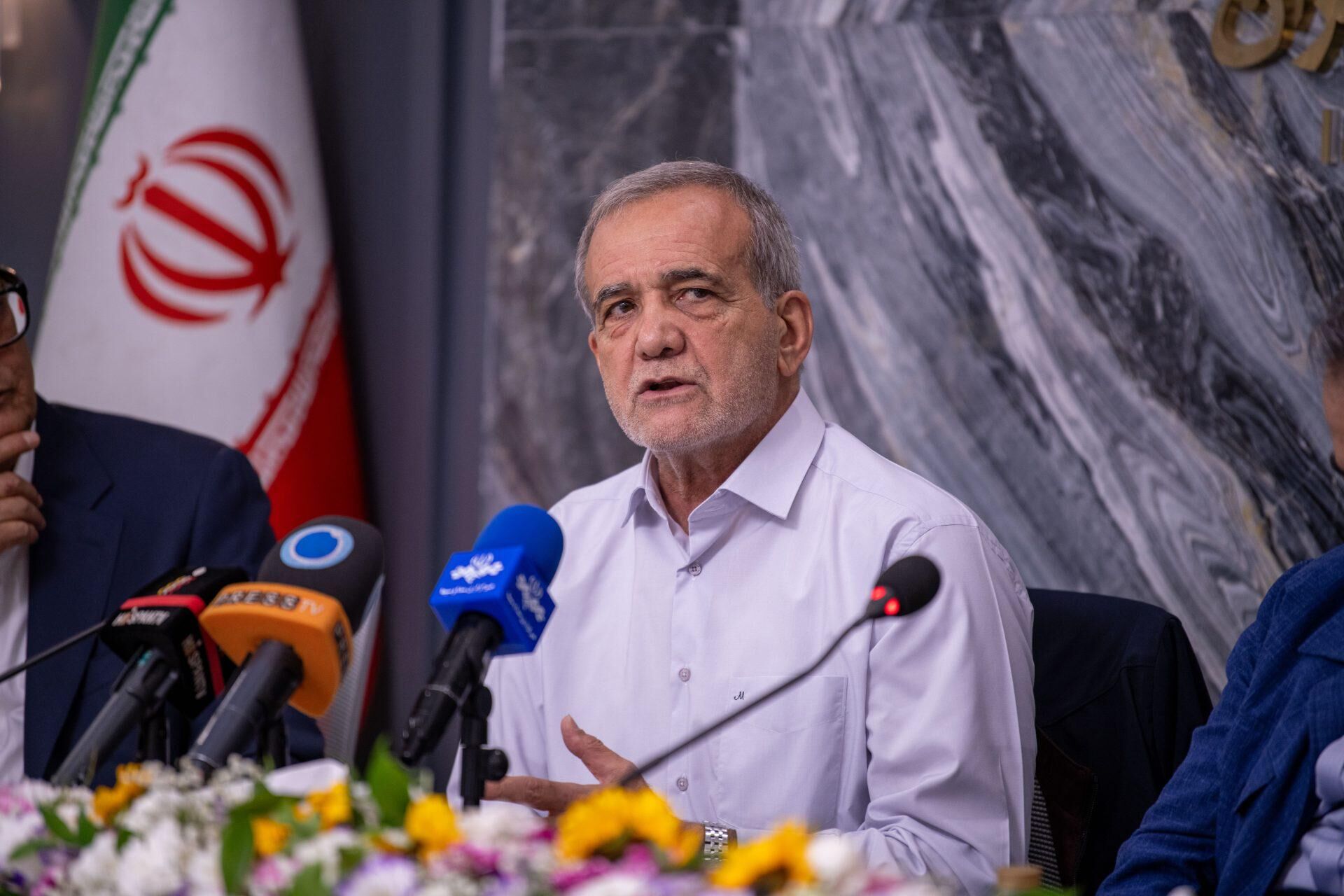 مملکت با مشورت شما تولیدکنندگان اصلاح می شود