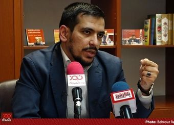 اطرافیان پزشکیان مسائل اقتصادی را سیاسی می‌بینند/ لزوم مشخص شدن نگاه‌های اقتصادی هر نامزد