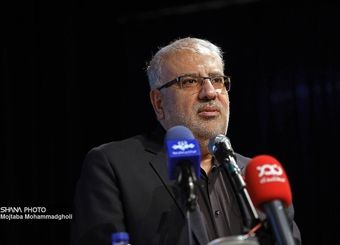 در شرایط جنگ اقتصادی چرا باید آمار و میزان فروش نفت را اعلام کنیم؟/ مثل اینکه شما نفهمیدید ما در جنگ اقتصادی هستیم!