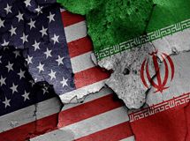 انتقاد کیهان از  دروغ ۱۰۰۰  میلیارد دلاری سرمایه‌گذاری آمریکا در ایران