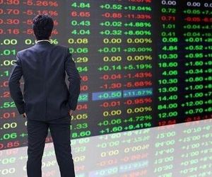 تردید حقیقی‌ها کار دست بورس داد