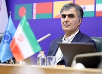 منابع ارزی بانک مرکزی داخل و خارج کشور در دسترس است