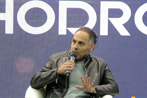 رکود سنگین در بازار خودرو/ حتی دلار 100 هزار تومانی هم کارساز نبود