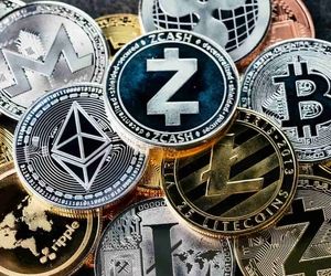 قیمت ارز‌های دیجیتال امروز چهارشنبه ۳ دی ۱۴۰۴ / بیت‌کوین در محدوده ۱۱۷ میلیارد ریال ثابت ماند
