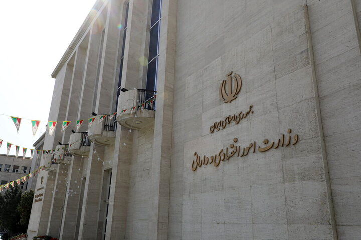 اولویت وزارت اقتصاد؛ تقویت تولید داخلی و اصلاح ساختاری بازار سرمایه
