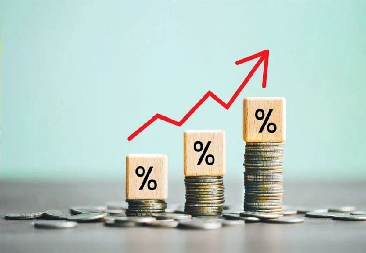 رشد اقتصادی ایران منفی تر شد!
