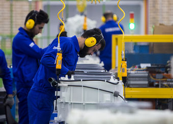 روایت آماری از افت تولید و مصرف؛ اقتصاد ایران زیر سایه رکود تورمی
