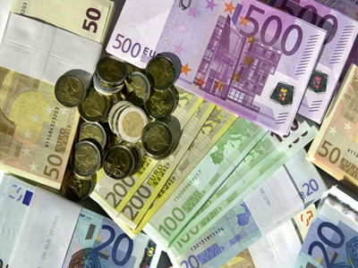 قیمت دلار در بازار کاهش یافت